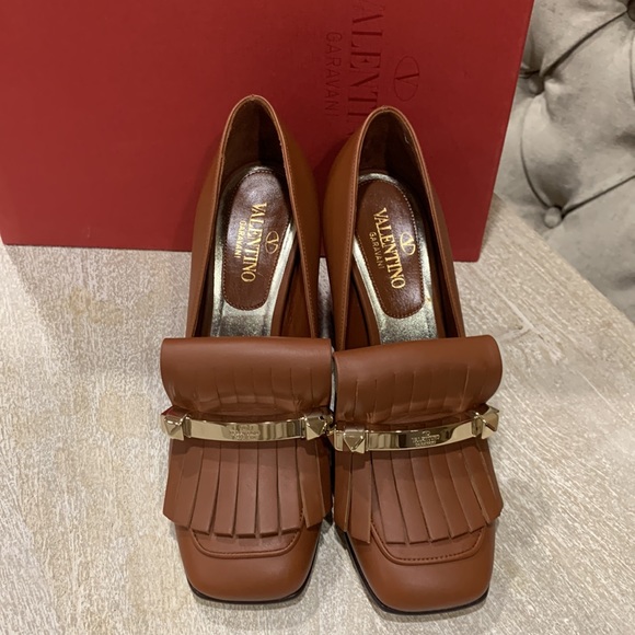 Valentino Garavani Heels - Picture 2 of 11